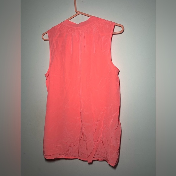 Lilly Pulitzer 100% Silk Pink Sleeveless Henley Tank Blouse Size Medium - Picture 15 of 16